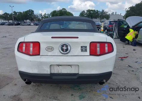 2011 Ford Mustang V6 из США, поврежденный, VIN 1ZVBP8EM7B5129077